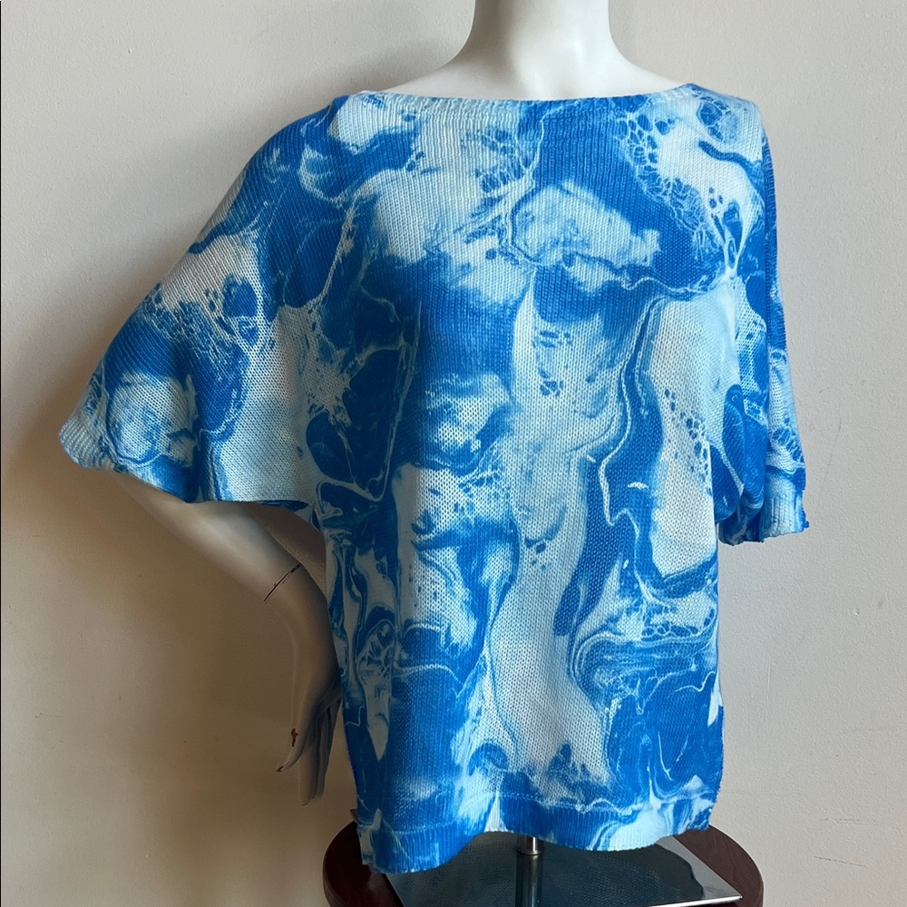 Luisa Ricci Italian made knit top marbled design. Blue White Marble Print Blouse